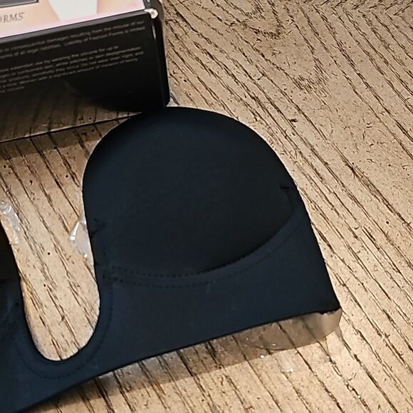 U plunge backless Strapless bra B cup black never worn - Picture 2 of 7